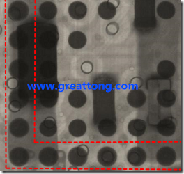 BGA錫球尺寸小于0.4mm，采用降低BGA內(nèi)圍襲球的錫膏量所得到X-Ray，稍微留意一下可以發(fā)現(xiàn)最外圈的錫量(圓的直徑)比其他內(nèi)圍的錫球上的錫量來得多一點點。也就是外圈的黑色圓形直徑比內(nèi)圈的圓形來得大一點點。