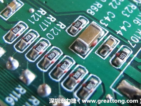 何謂SMT「紅膠」制程？什么時(shí)候該用紅膠呢？有何限制呢？