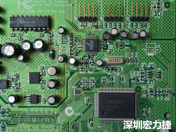 針對(duì)PCB區(qū)塊產(chǎn)生的EMI干擾問題，可使用EMI改善對(duì)策元件重點(diǎn)改善。
