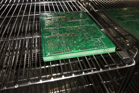 PCB上線前烘烤可以增加焊錫性嗎？
